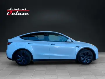 TESLA Model Y Basis RWD NAVI-360 KAMERA-PANORAMA-AHK