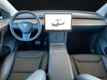 TESLA Model Y Basis RWD NAVI-360 KAMERA-PANORAMA-AHK