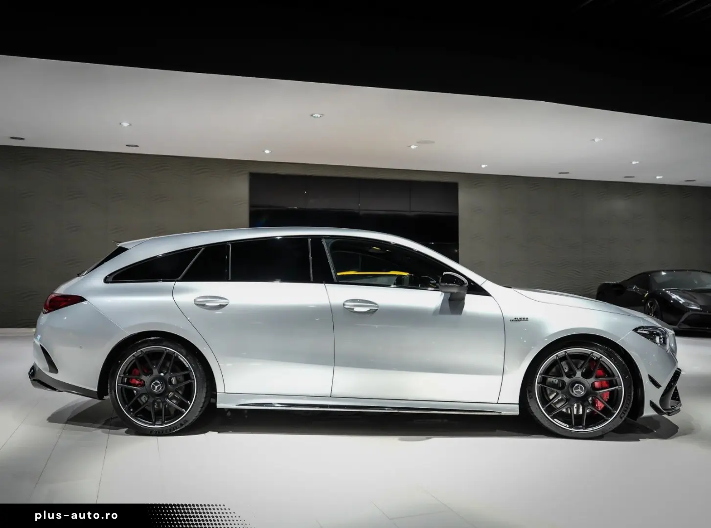 MERCEDES-BENZ CLA 45 S AMG Shooting