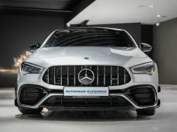MERCEDES-BENZ CLA 45 S AMG Shooting