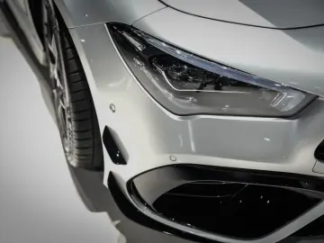 MERCEDES-BENZ CLA 45 S AMG Shooting