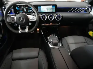 MERCEDES-BENZ CLA 45 S AMG Shooting