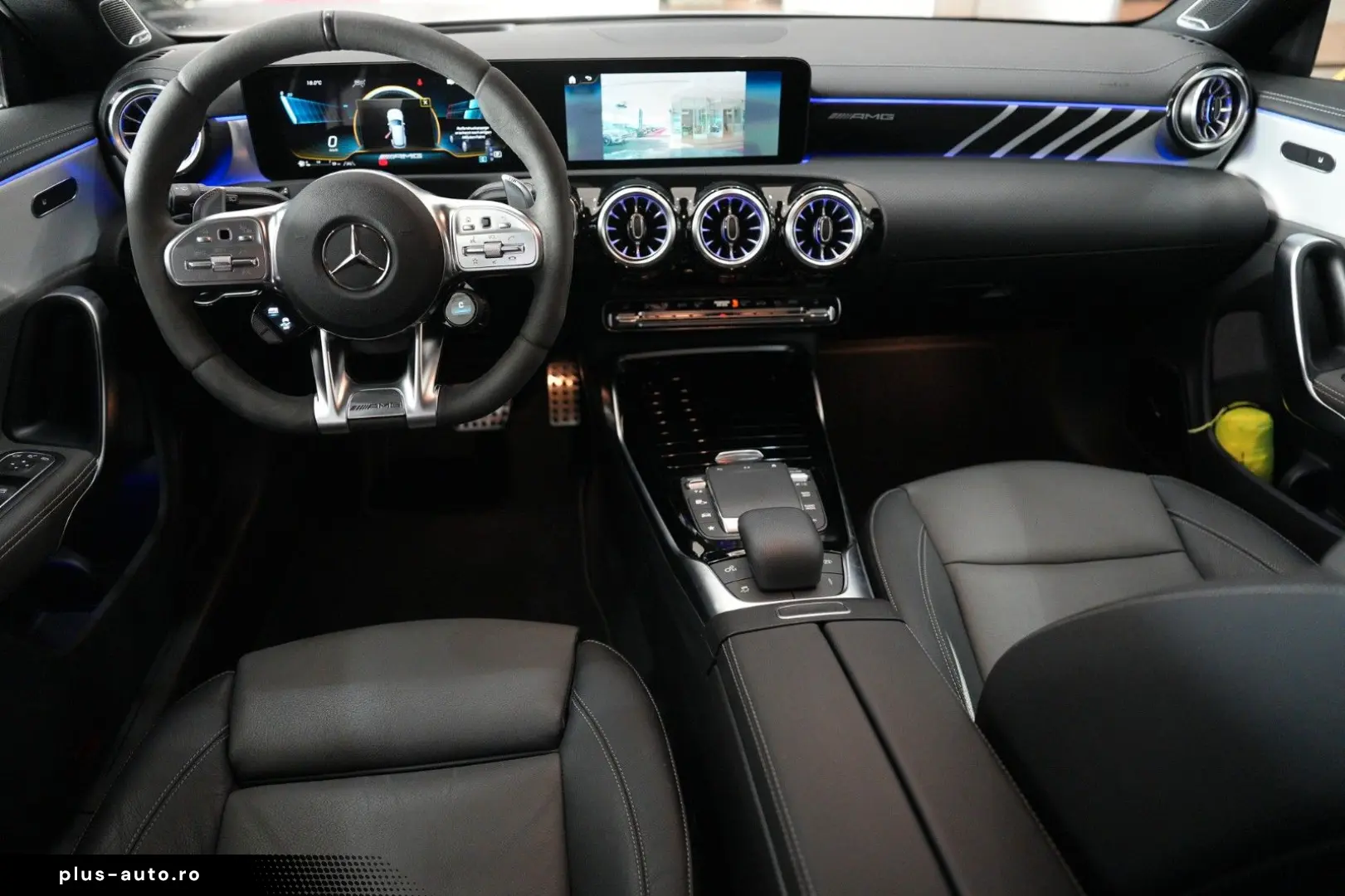 MERCEDES-BENZ CLA 45 S AMG Shooting
