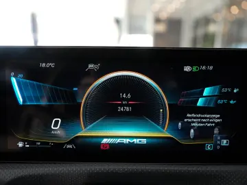 MERCEDES-BENZ CLA 45 S AMG Shooting