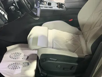 DS DS7 Crossback E-Tense 4x4 Be Chic Panorama