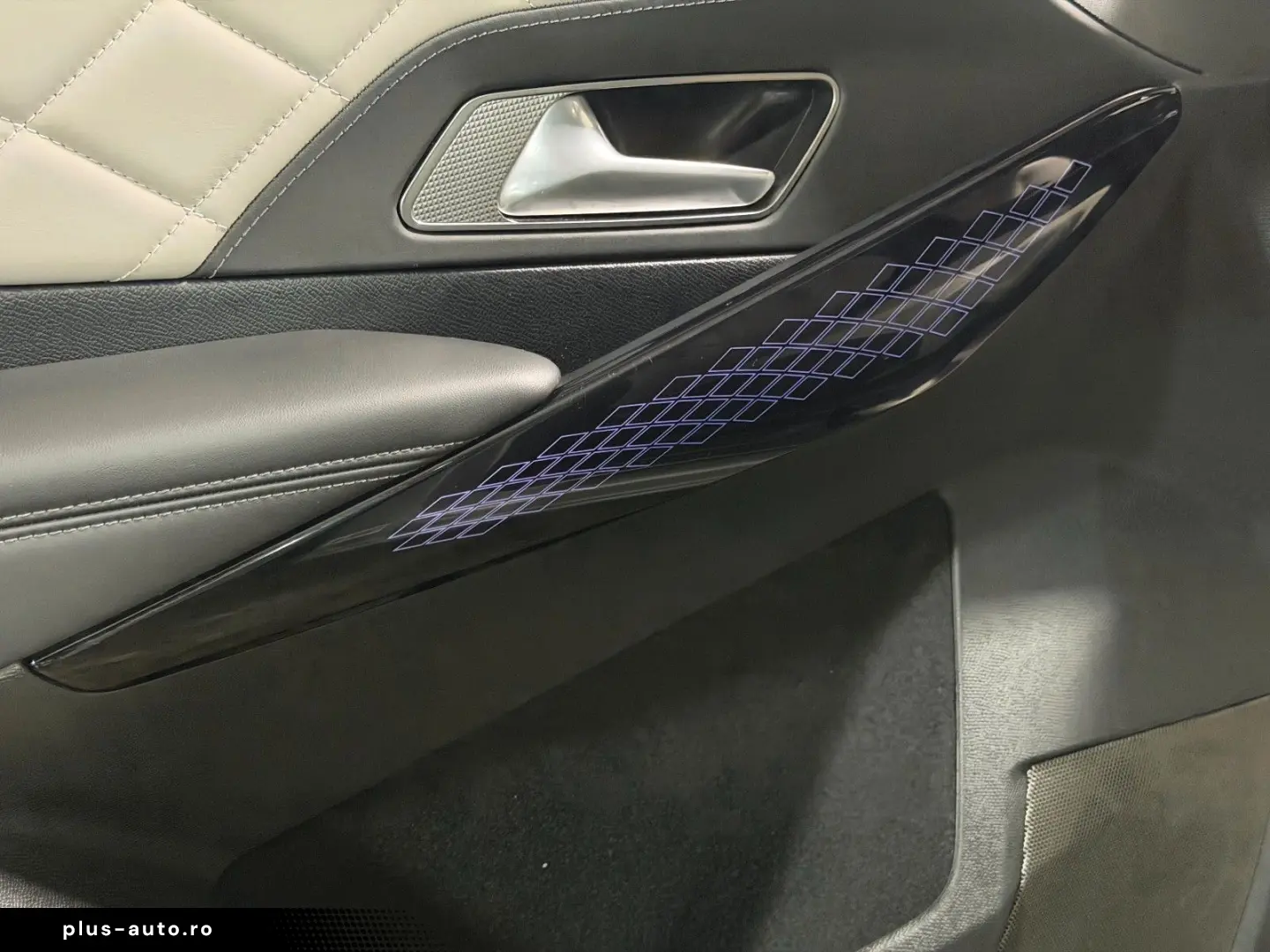 DS DS7 Crossback E-Tense 4x4 Be Chic Panorama