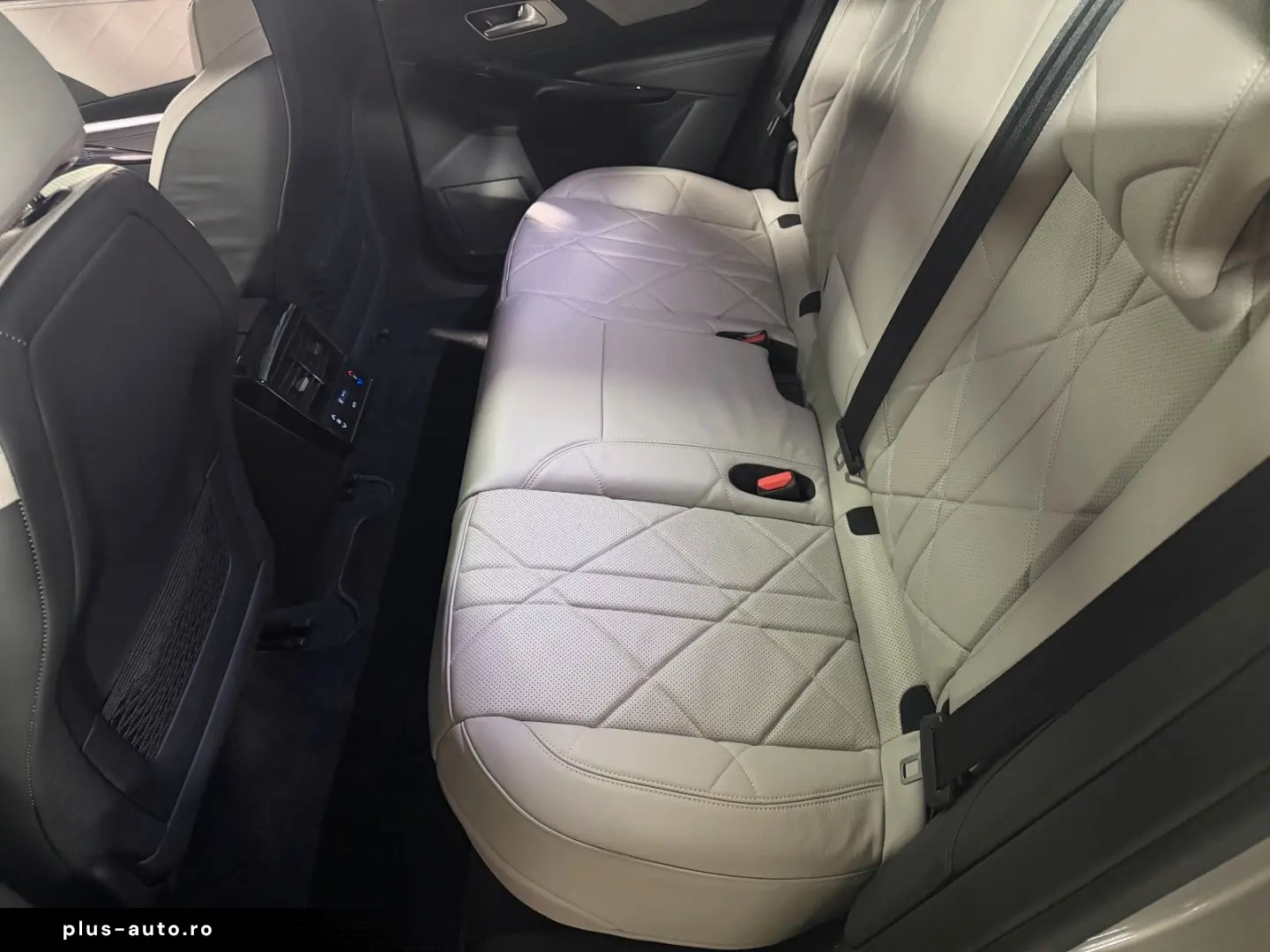 DS DS7 Crossback E-Tense 4x4 Be Chic Panorama