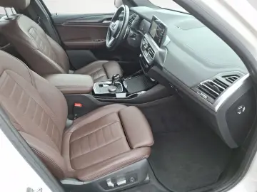 BMW X3 xDrive30i M Sport Navi ACC AHK Pano Laser