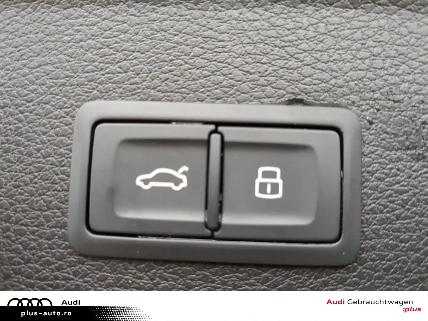 AUDI Q5 40TDI Quattro S line Matrix Massage Keyless AmbientL