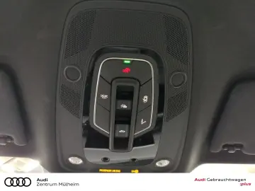 AUDI Q5 40TDI Quattro S line Matrix Massage Keyless AmbientL