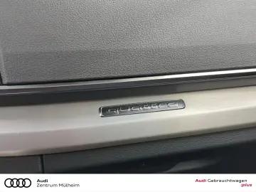 AUDI Q5 40TDI Quattro S line Matrix Massage Keyless AmbientL