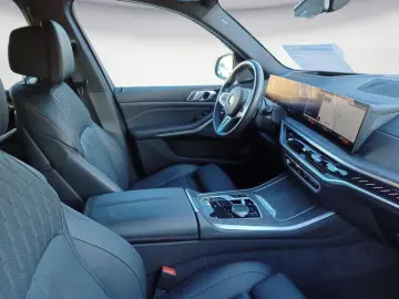 BMW X5 M60i  Navi Pano LED DAB SHZ Komfort-Paket Har