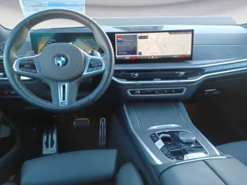 BMW X5 M60i  Navi Pano LED DAB SHZ Komfort-Paket Har