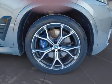 BMW X5 M60i  Navi Pano LED DAB SHZ Komfort-Paket Har