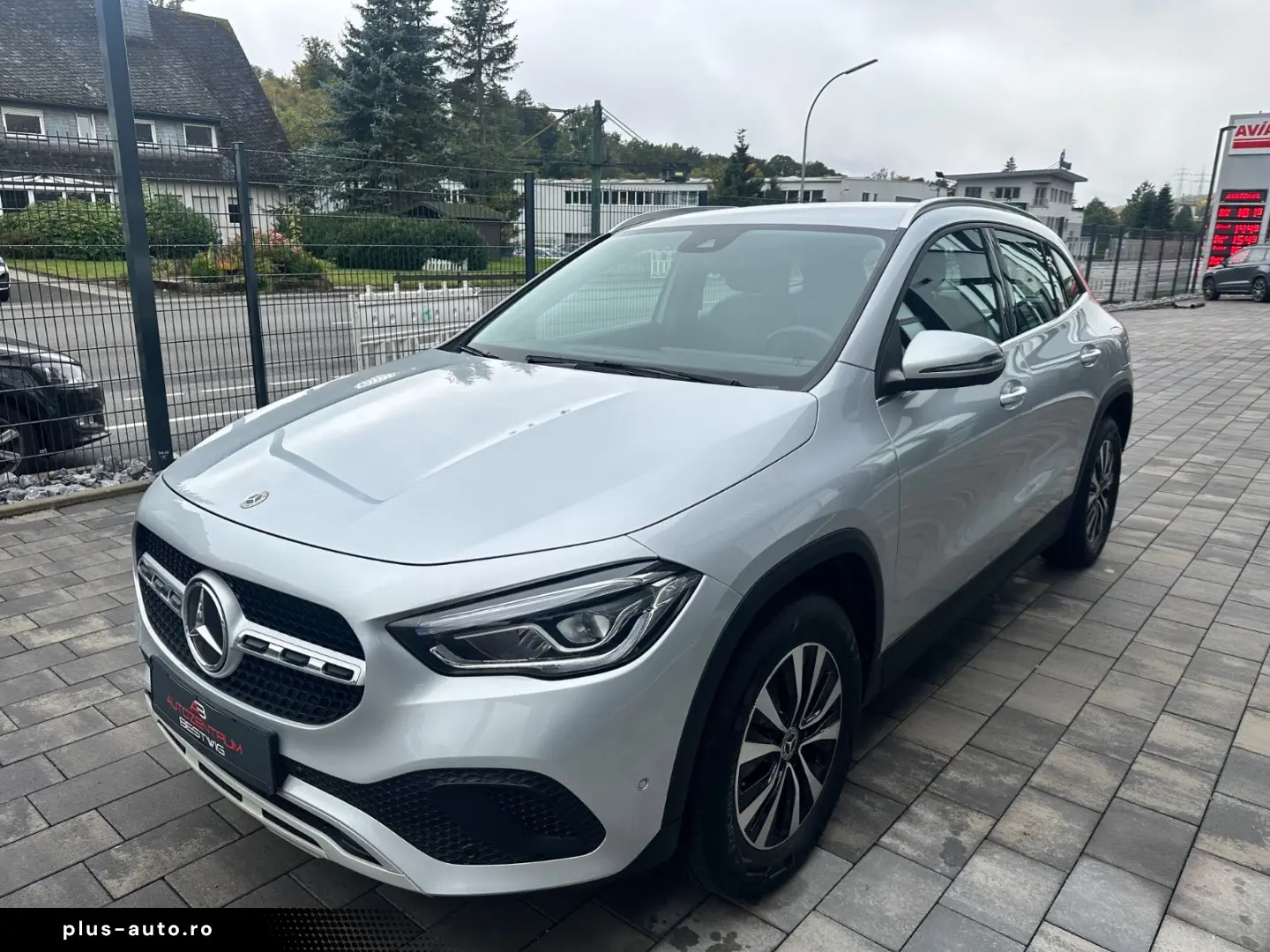 MERCEDES-BENZ GLA 220d Style 4-Matic 1.HD KAMERA NAV&hellip;