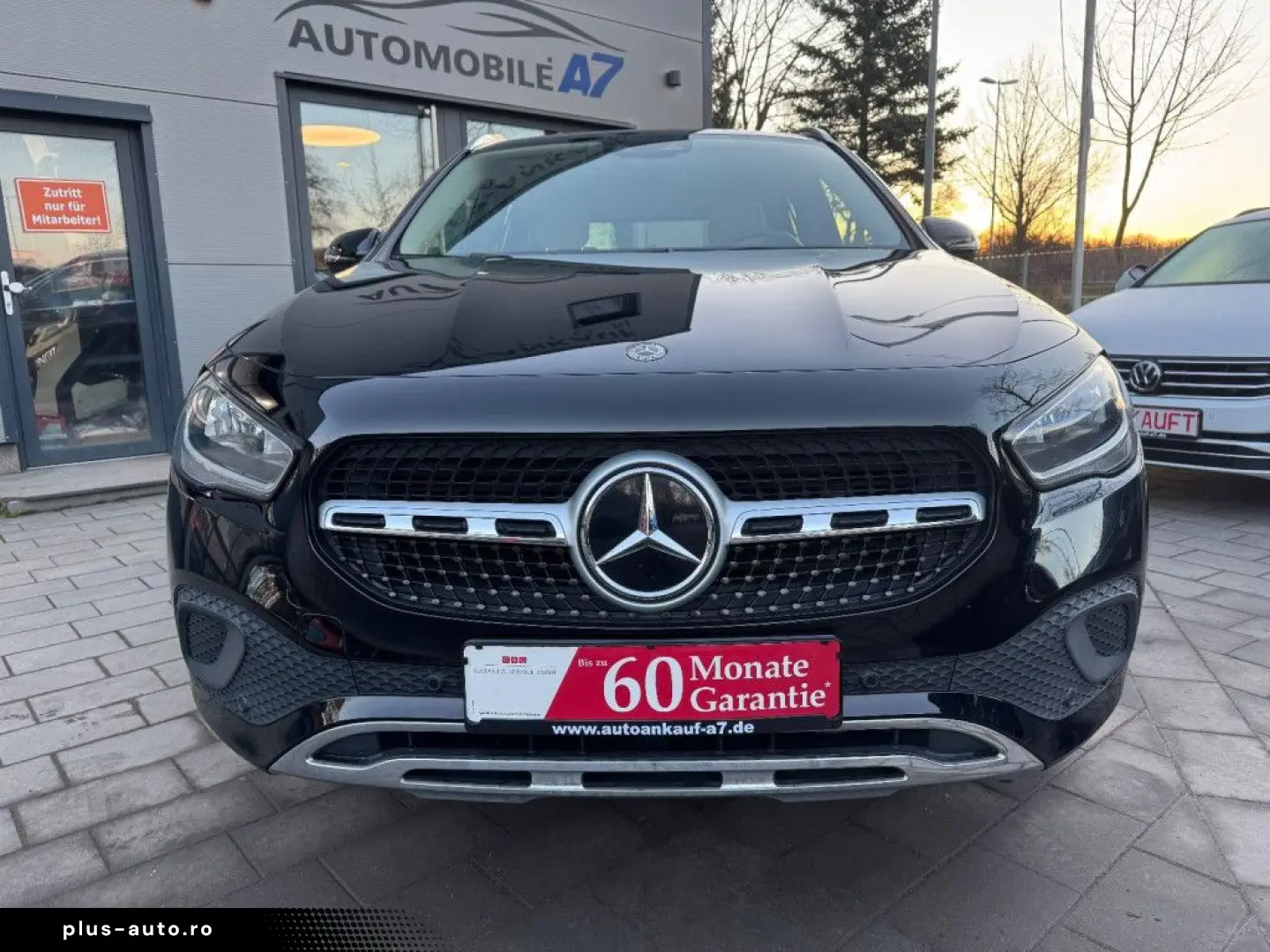 MERCEDES-BENZ GLA 200 d 4Matic Progressive  LEDER AHK