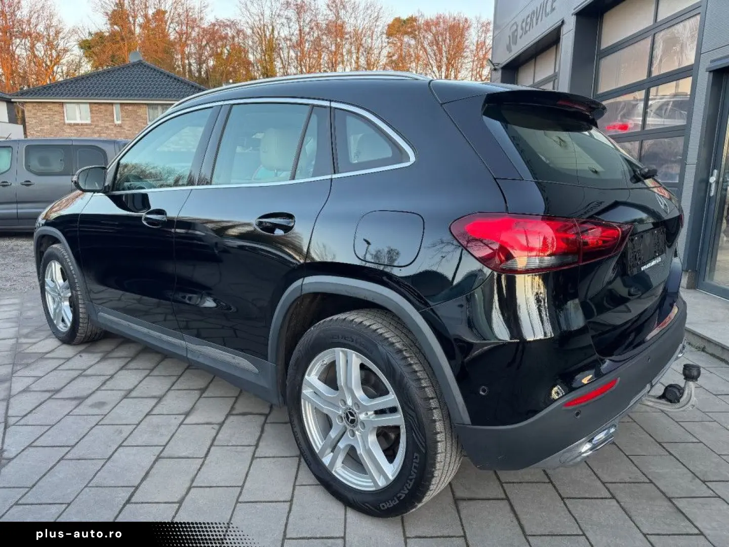 MERCEDES-BENZ GLA 200 d 4Matic Progressive  LEDER AHK