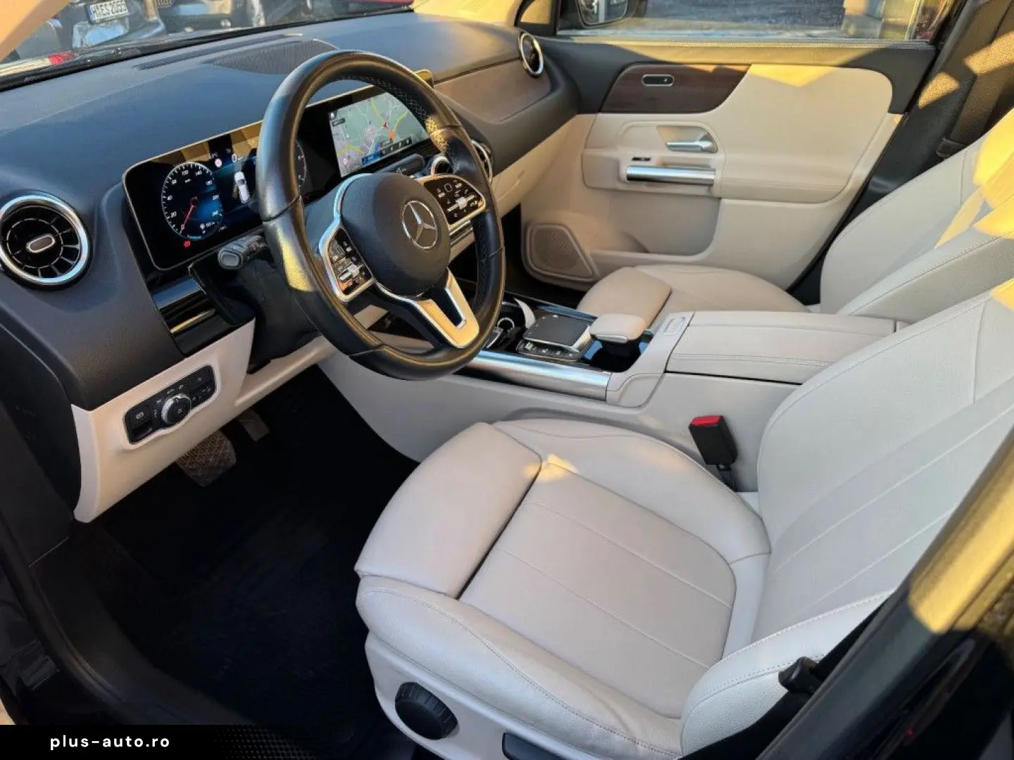 MERCEDES-BENZ GLA 200 d 4Matic Progressive  LEDER AHK