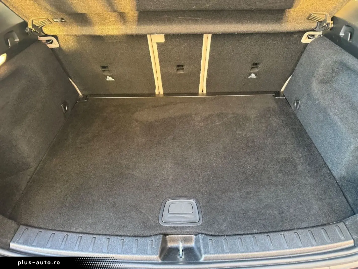 MERCEDES-BENZ GLA 200 d 4Matic Progressive  LEDER AHK