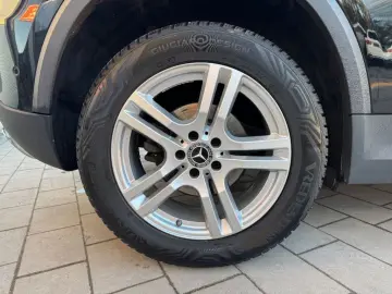 MERCEDES-BENZ GLA 200 d 4Matic Progressive  LEDER AHK