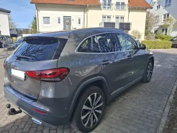 MERCEDES-BENZ GLA 220 GLA GLA 220 d 4Matic