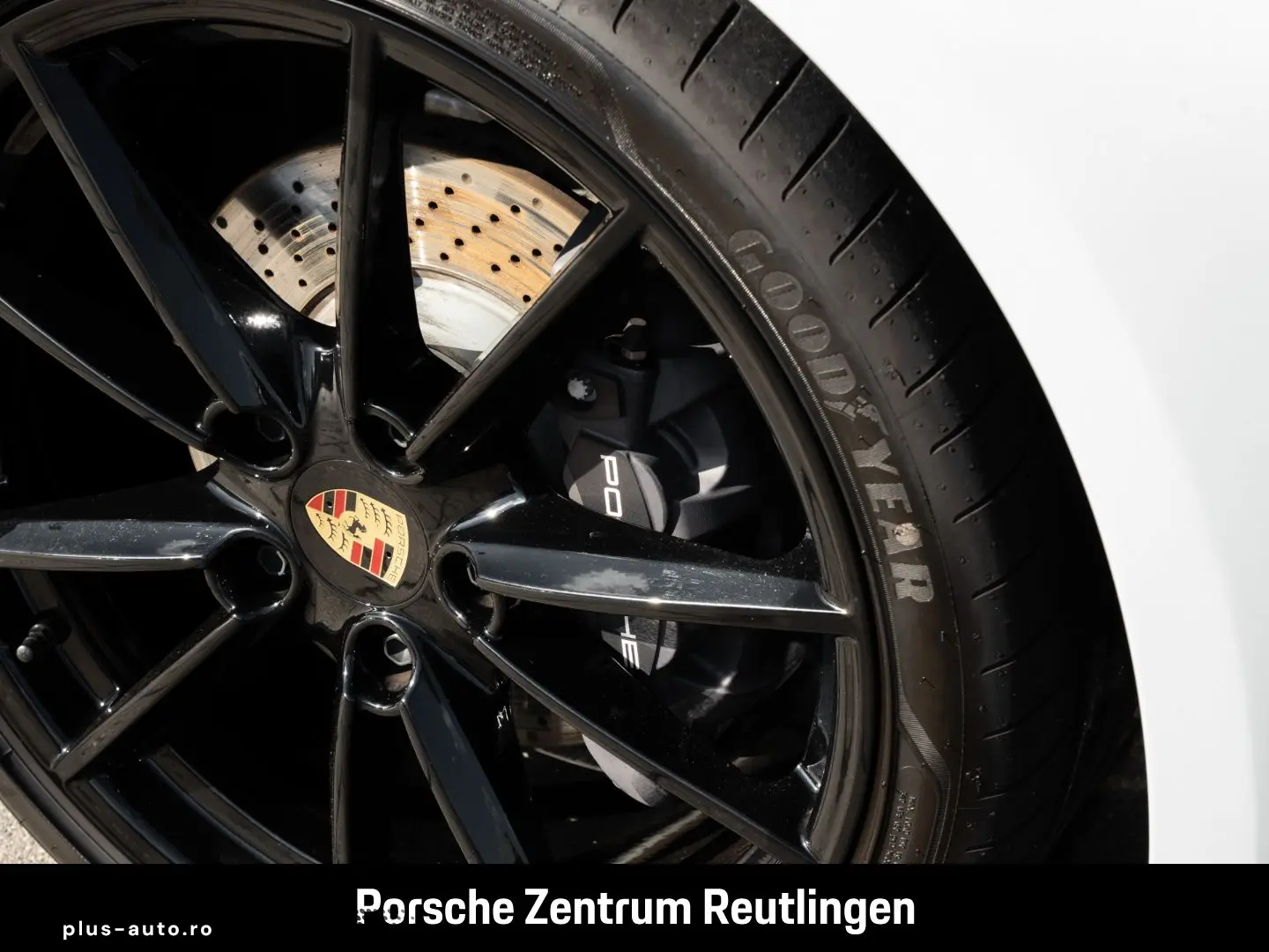 PORSCHE 992 911 Carrera 4 InnoDrive Sportabgasanlage LED