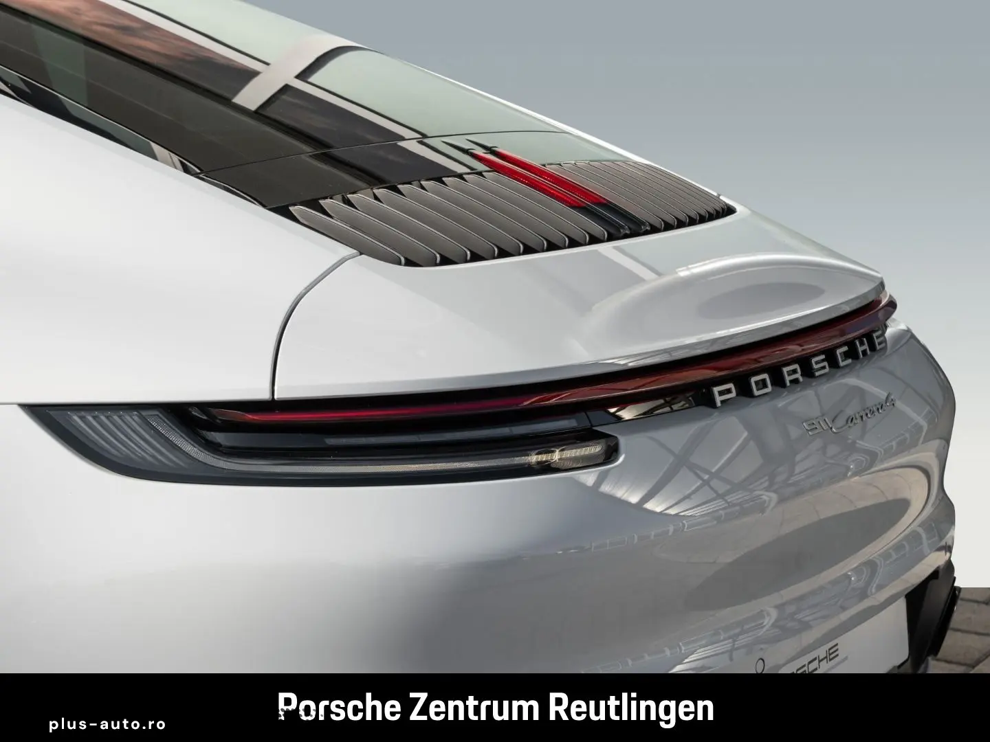 PORSCHE 992 911 Carrera 4 InnoDrive Sportabgasanlage LED