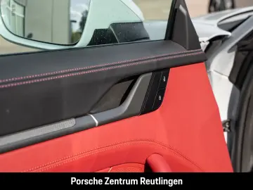 PORSCHE 992 911 Carrera 4 InnoDrive Sportabgasanlage LED