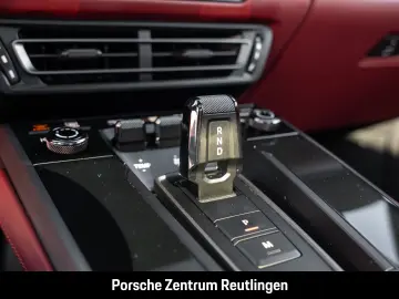 PORSCHE 992 911 Carrera 4 InnoDrive Sportabgasanlage LED