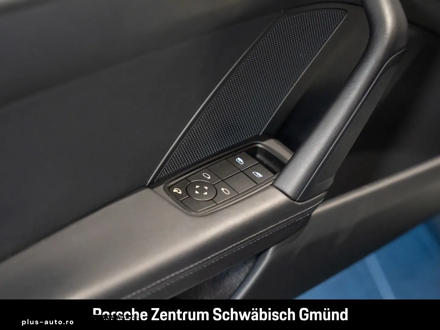 PORSCHE 992 911 Carrera Sportabgas InnoDrive BOSE