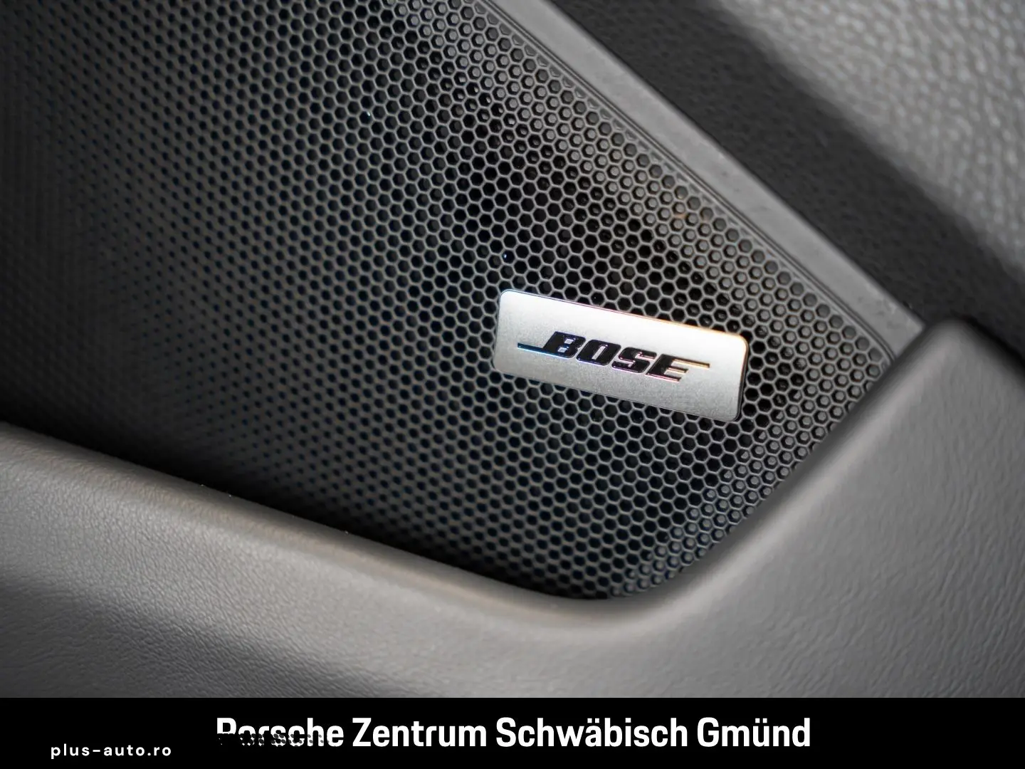 PORSCHE 992 911 Carrera Sportabgas InnoDrive BOSE