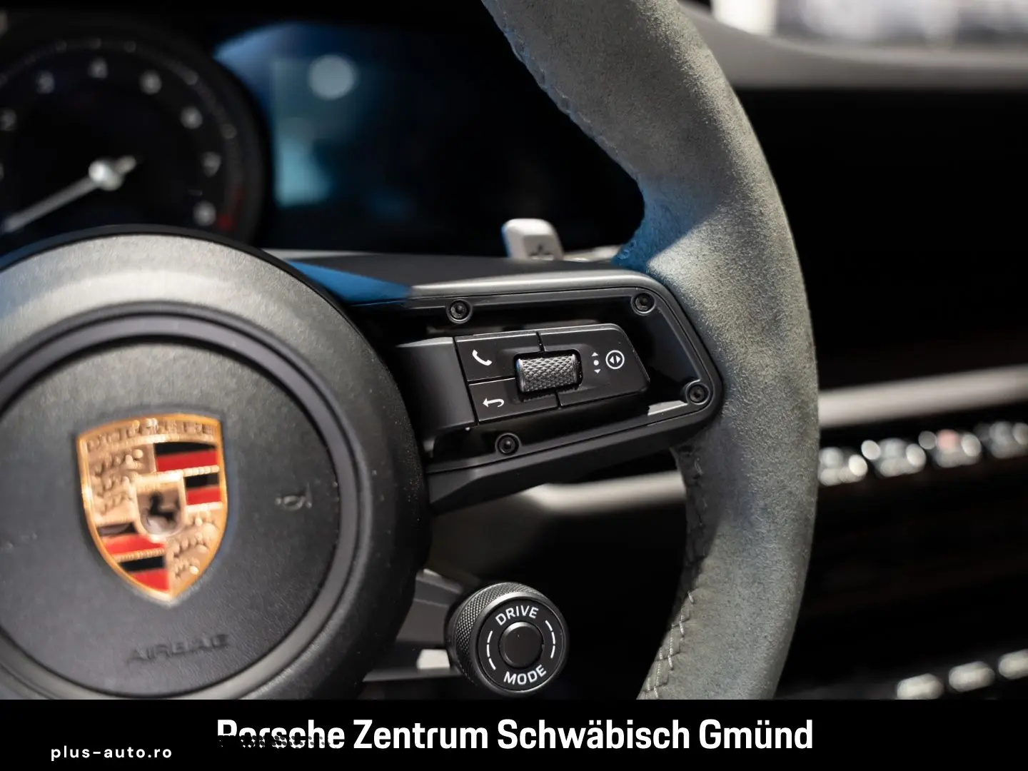 PORSCHE 992 911 Carrera Sportabgas InnoDrive BOSE