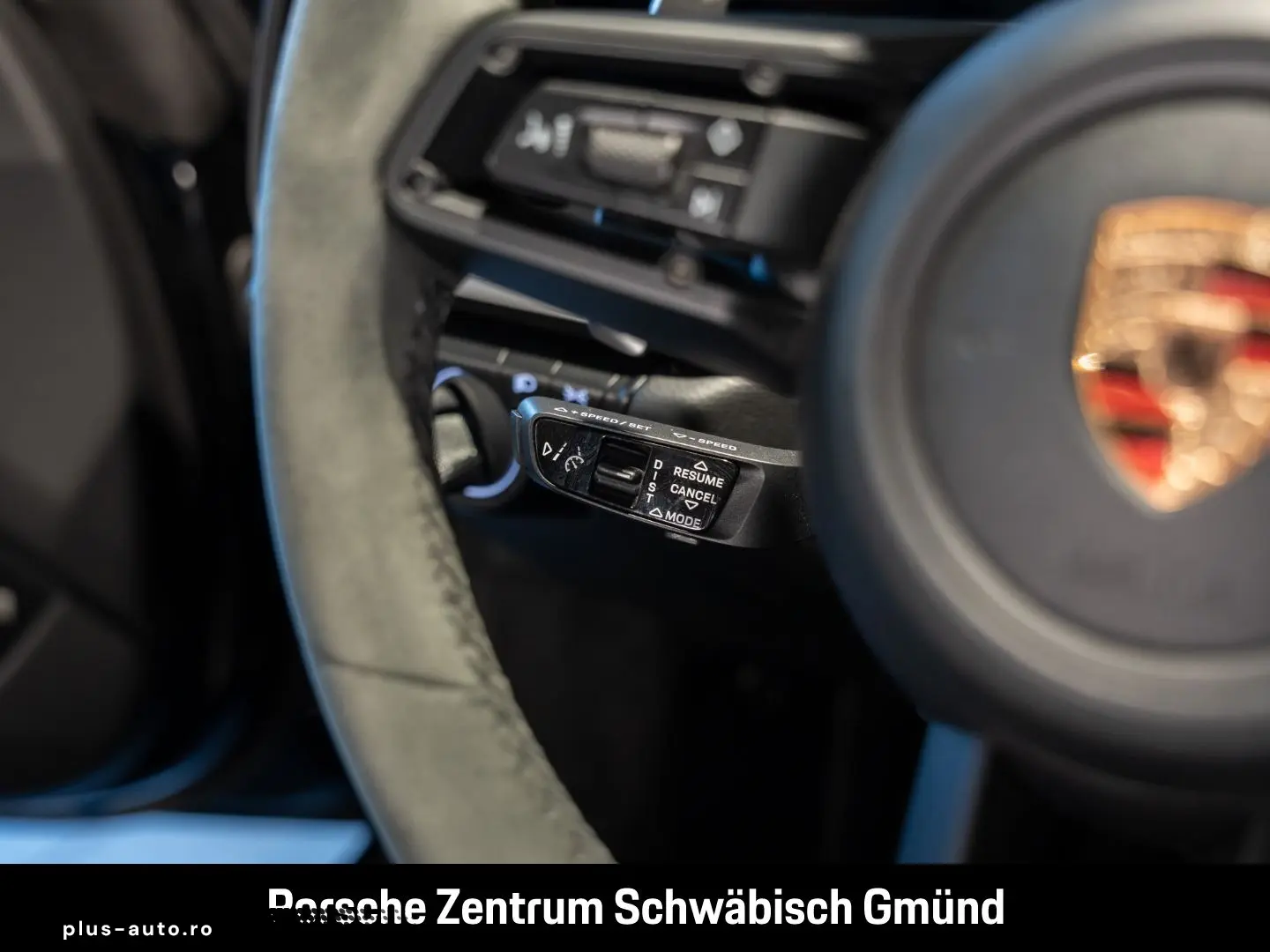 PORSCHE 992 911 Carrera Sportabgas InnoDrive BOSE