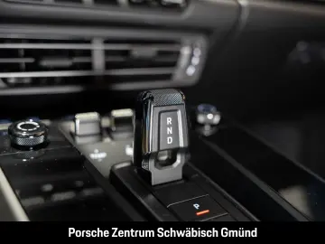 PORSCHE 992 911 Carrera Sportabgas InnoDrive BOSE