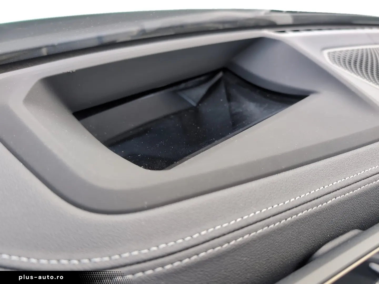 BMW M3 Competition   M CARBON SCHALENSITZE   HK HIFI