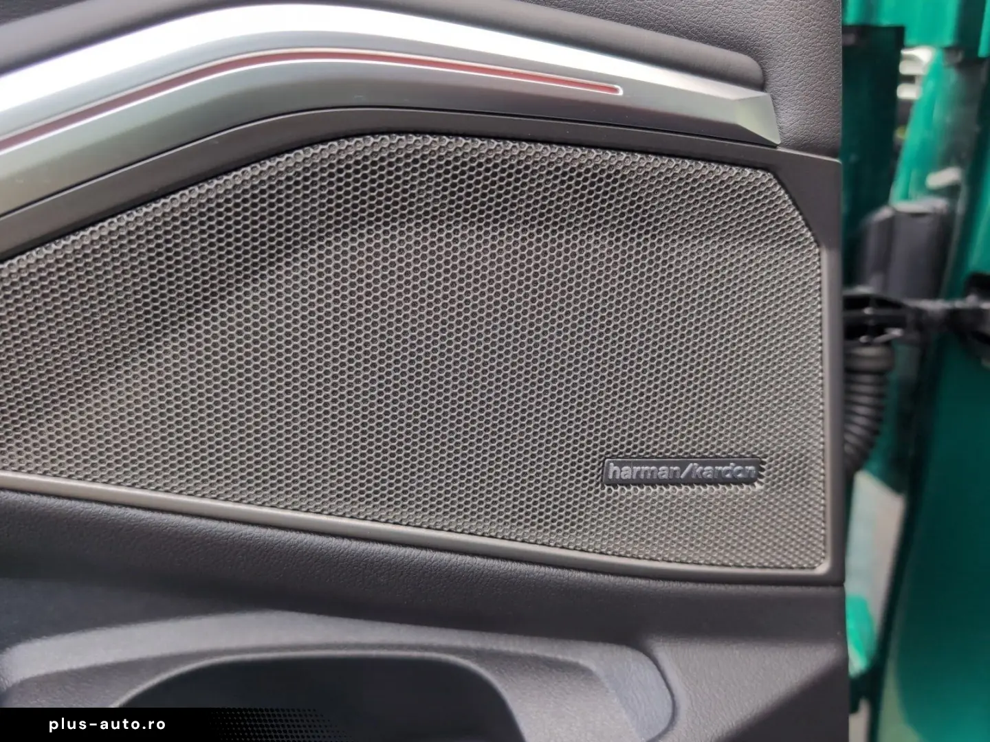 BMW M3 Competition   M CARBON SCHALENSITZE   HK HIFI