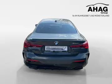 BMW M440i xDrive Coupe