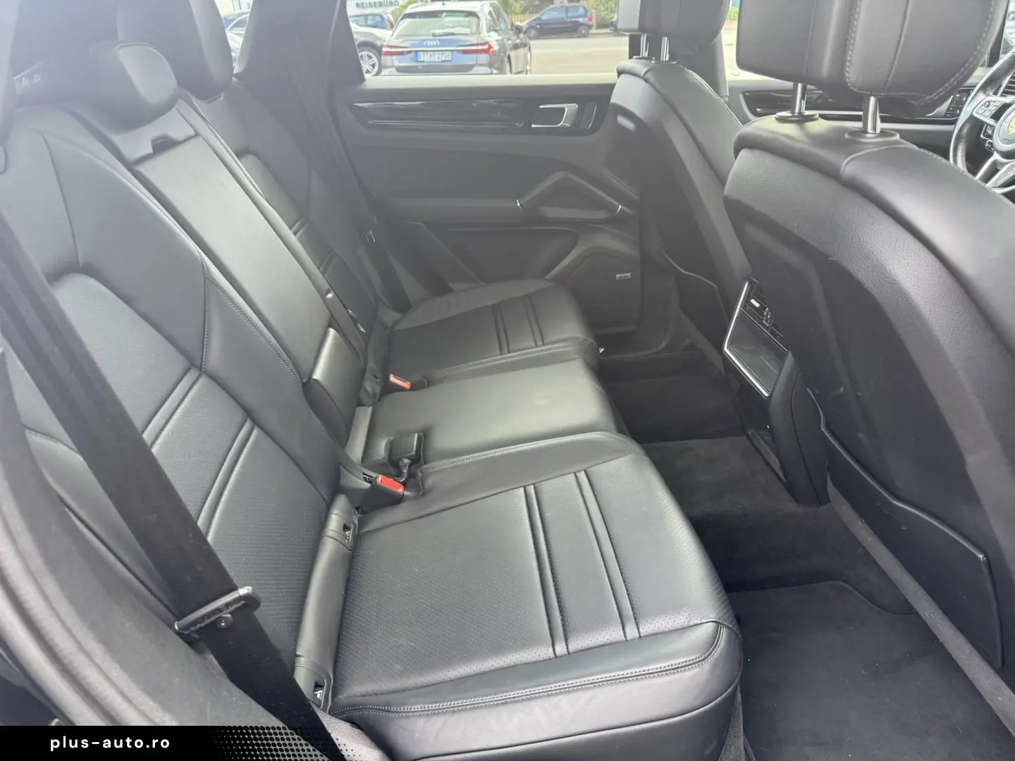 PORSCHE Cayenne Pano Luft. 21  BOSE HuD Kamera