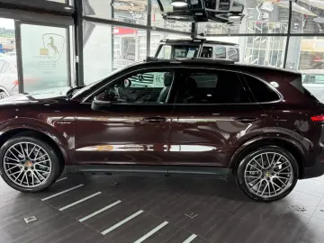 PORSCHE Cayenne E-Hybrid Pano ACC Sport-Chrono Luft Kame