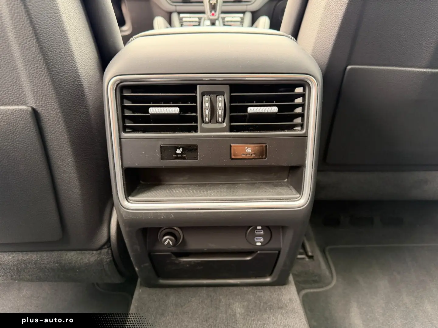 PORSCHE Cayenne E-Hybrid Pano ACC Sport-Chrono Luft Kame