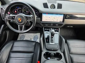 PORSCHE Cayenne E-Hybrid Panaroma HUD LED