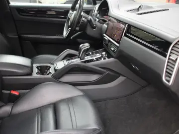 PORSCHE Cayenne Coupé 3.0 E - Hybrid - 22 inch - Sport D