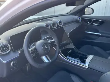 MERCEDES-BENZ C 200 T - AMG Line