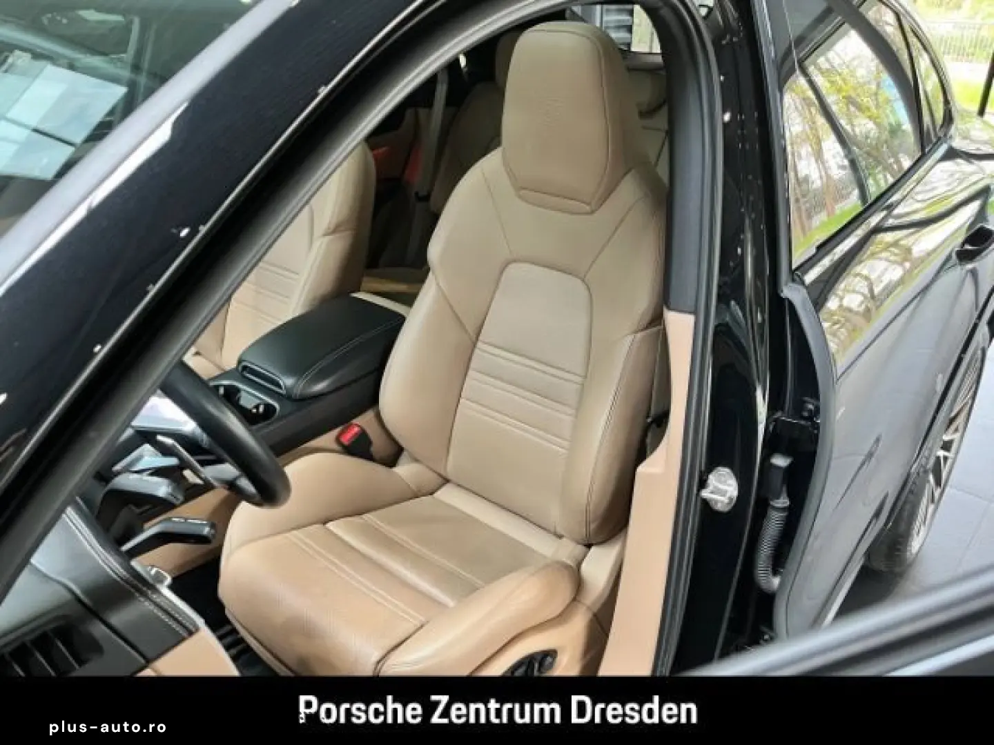 PORSCHE Cayenne Coupe Platinum Edition Head-Up Chrono