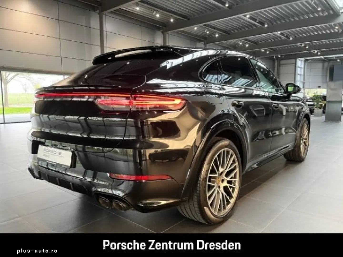 PORSCHE Cayenne Coupe Platinum Edition Head-Up Chrono