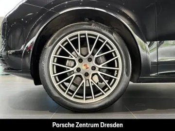 PORSCHE Cayenne Coupe Platinum Edition Head-Up Chrono