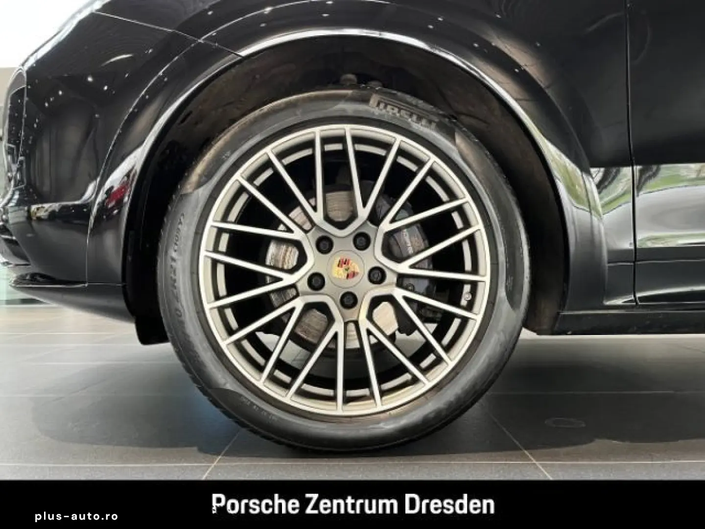 PORSCHE Cayenne Coupe Platinum Edition Head-Up Chrono