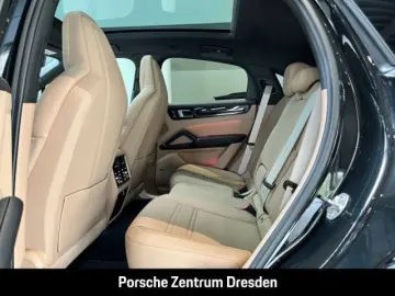 PORSCHE Cayenne Coupe Platinum Edition Head-Up Chrono