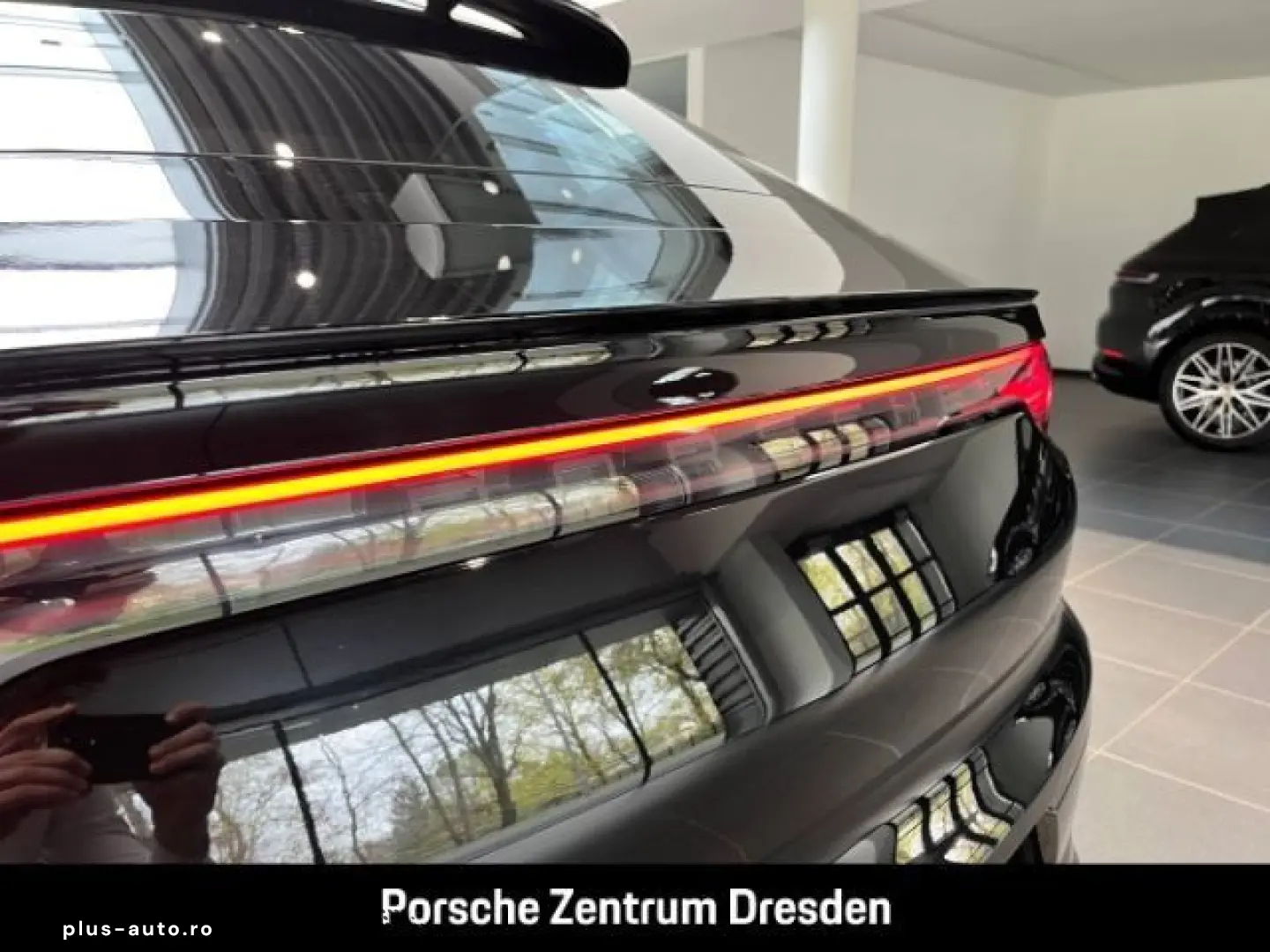 PORSCHE Cayenne Coupe Platinum Edition Head-Up Chrono