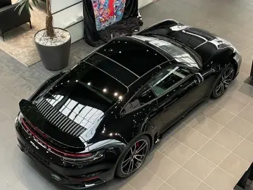 PORSCHE 911 Turbo